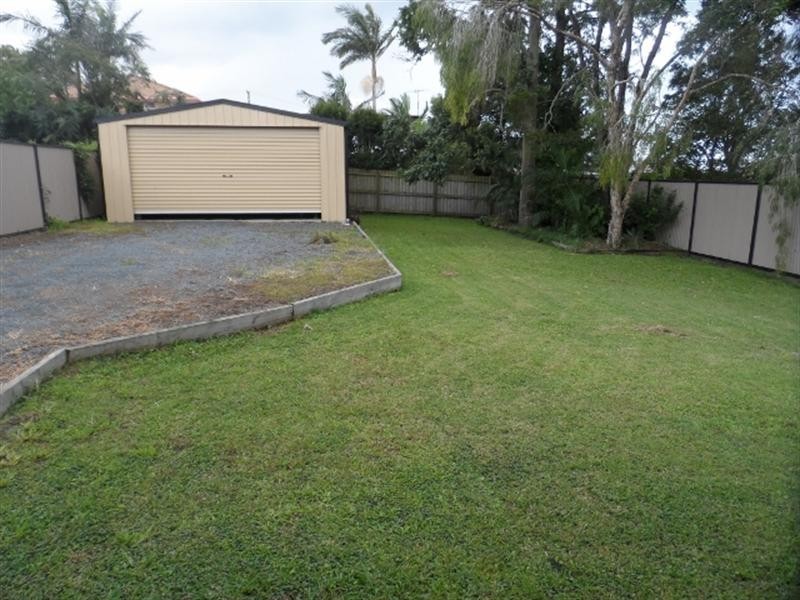 6 THORNE Road, Birkdale QLD 4159