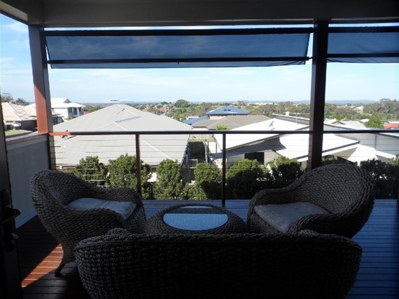 35 CYPRESS Street, Redland Bay QLD 4165