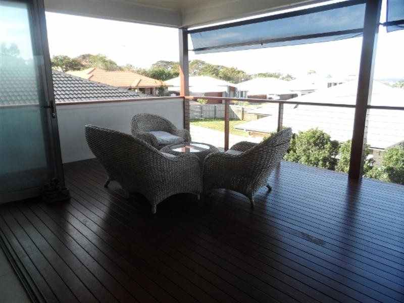 35 CYPRESS Street, Redland Bay QLD 4165