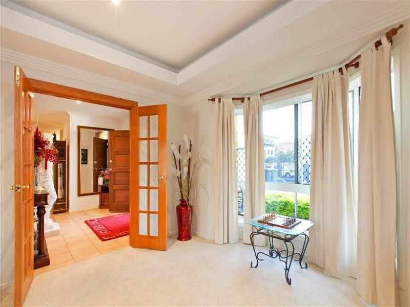 12 Mainsail Street, Birkdale QLD 4159