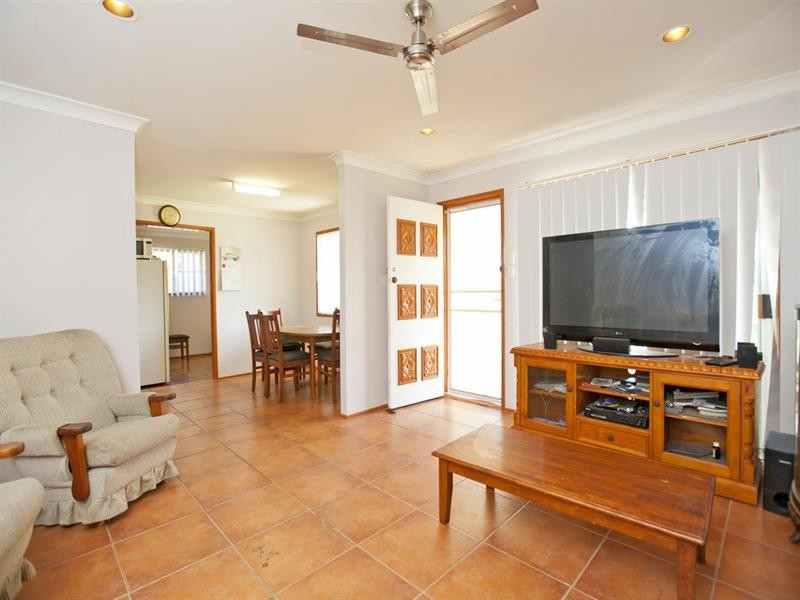 11 Ostend Court, Cleveland QLD 4163