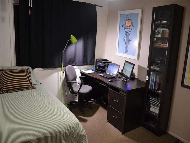 15 Parakeet Street, Birkdale QLD 4159