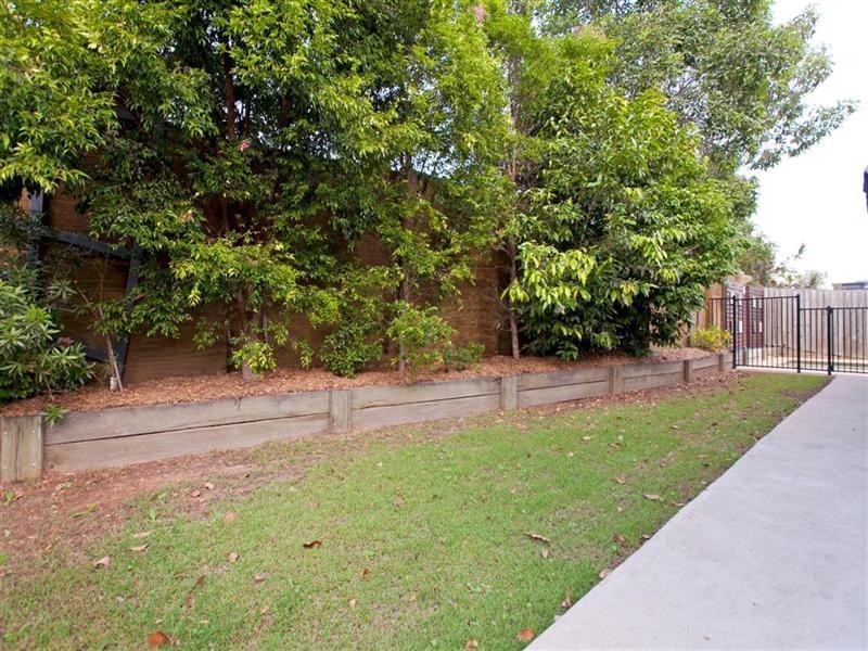 9 Red Gum Crescent, Wakerley QLD 4154