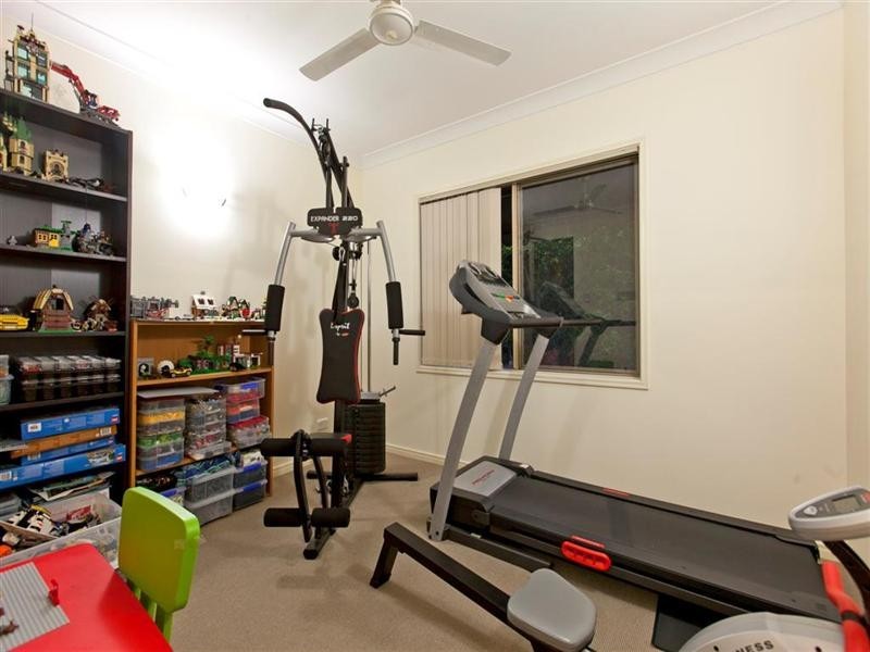 9 Red Gum Crescent, Wakerley QLD 4154