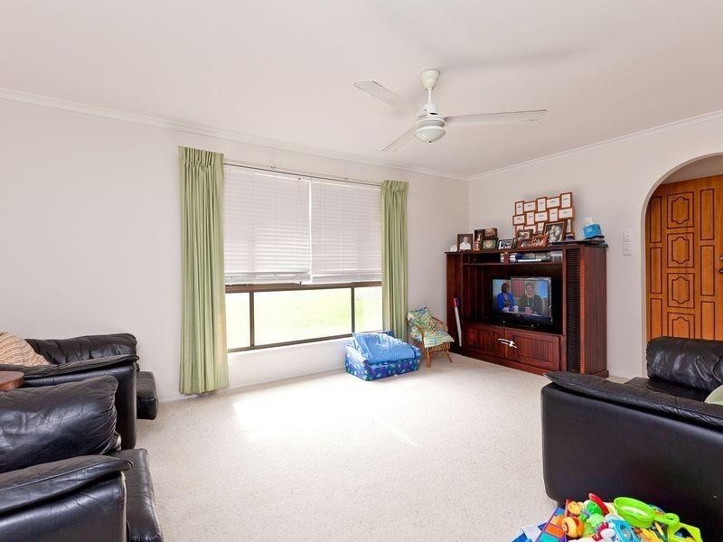 9 Vella Court, Cleveland QLD 4163