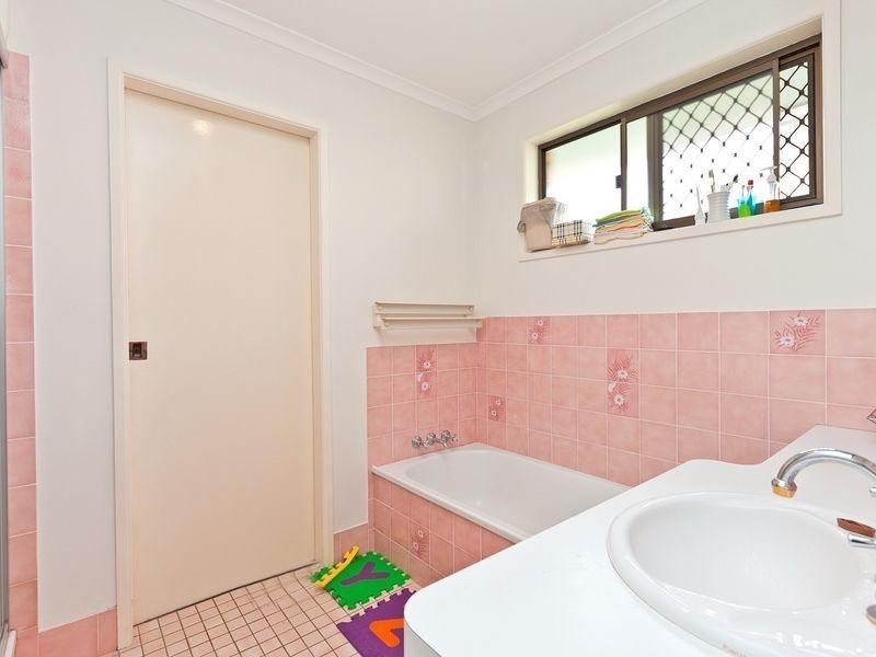 9 Vella Court, Cleveland QLD 4163