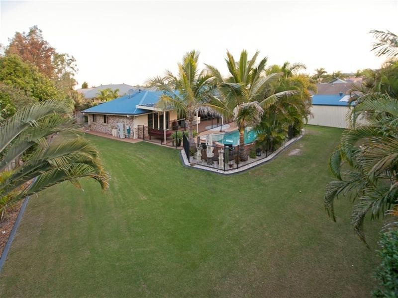 1 Parkvale Street, Victoria Point QLD 4165