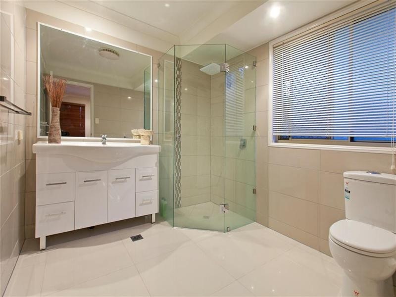 1 Parkvale Street, Victoria Point QLD 4165