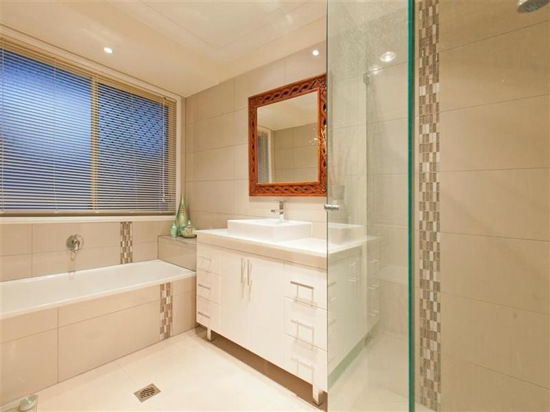 1 Parkvale Street, Victoria Point QLD 4165