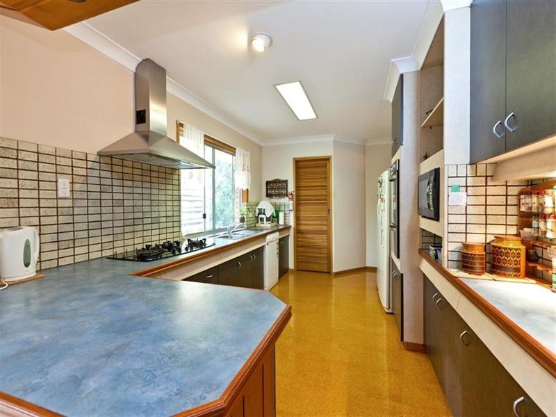 13 Thistle Street, Ormiston QLD 4160