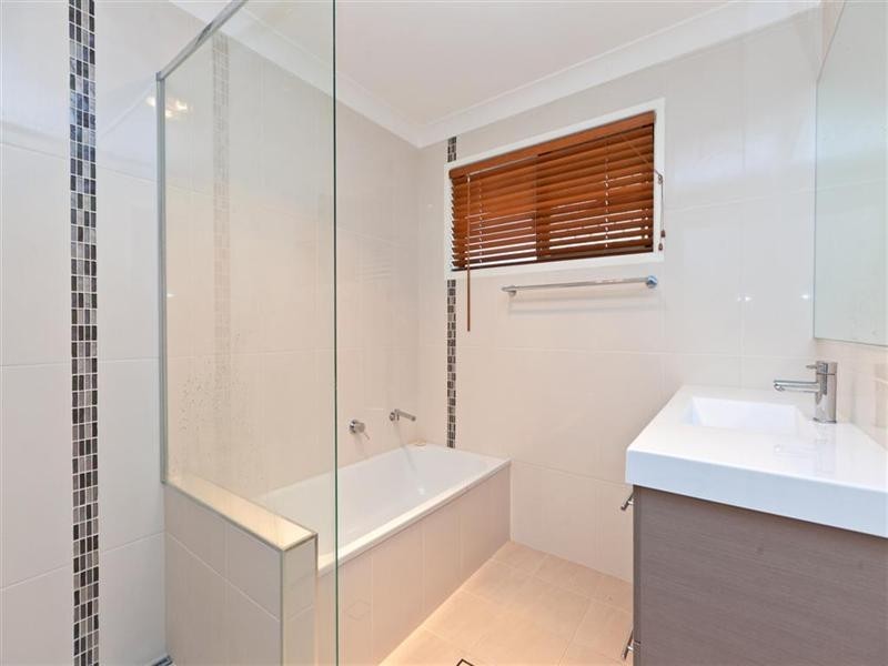 7 Lindon Street, Birkdale QLD 4159