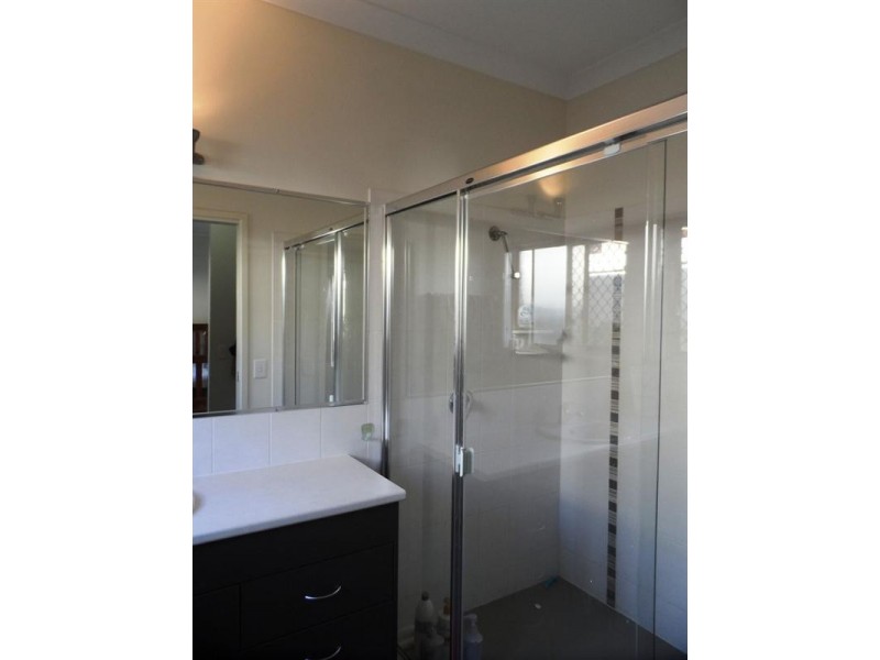 17 MYRA Street, Birkdale QLD 4159