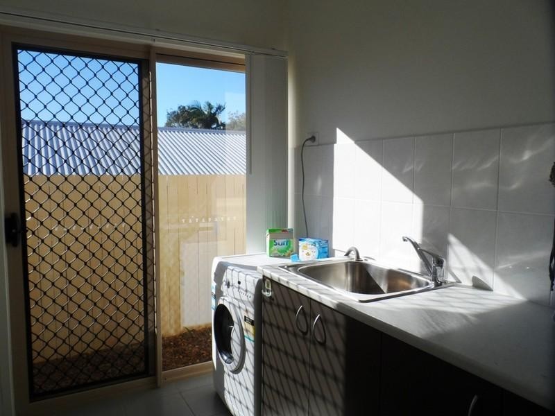 17 MYRA Street, Birkdale QLD 4159