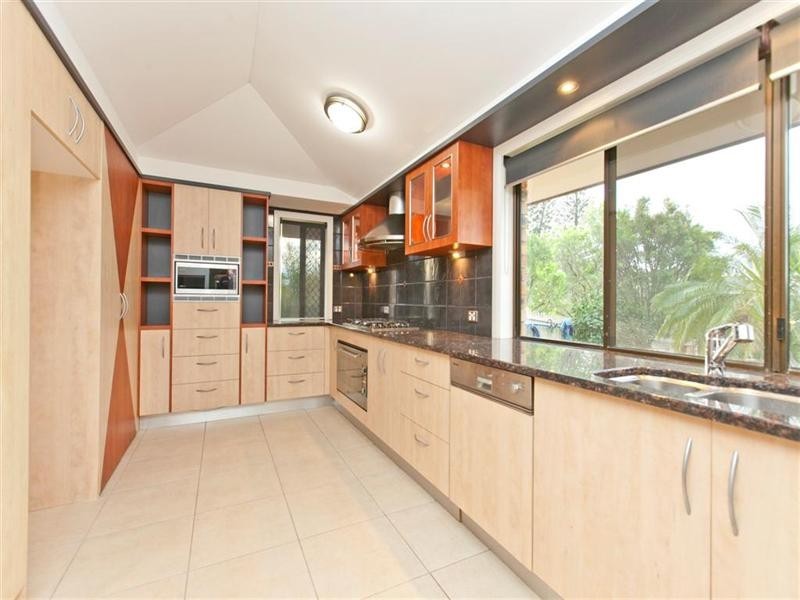 43 Mary Pleasant Drive, Birkdale QLD 4159