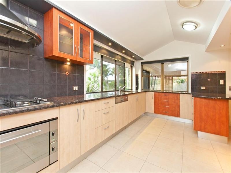 43 Mary Pleasant Drive, Birkdale QLD 4159