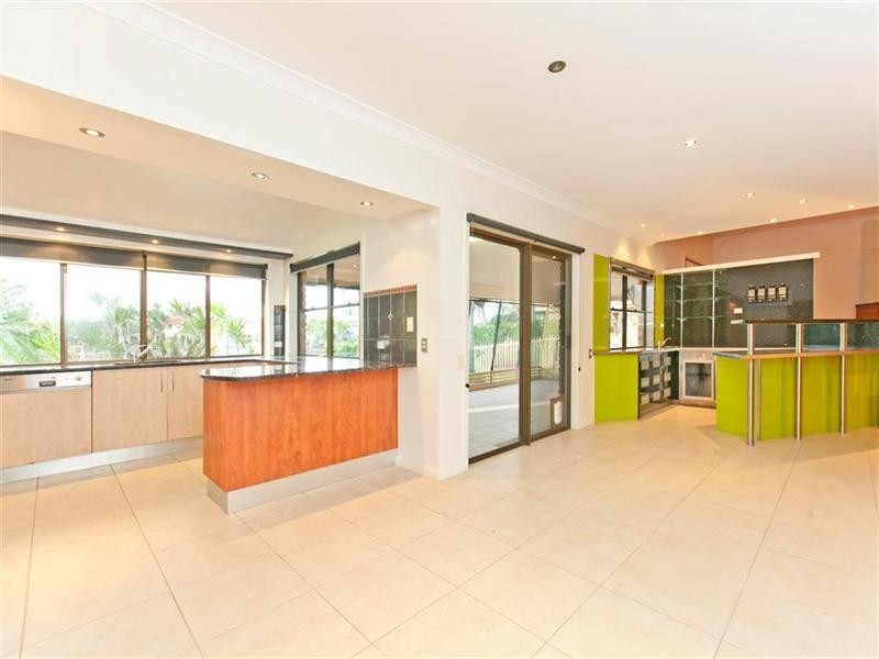 43 Mary Pleasant Drive, Birkdale QLD 4159