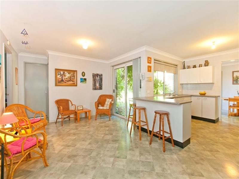 10 Lapidus Street, Birkdale QLD 4159