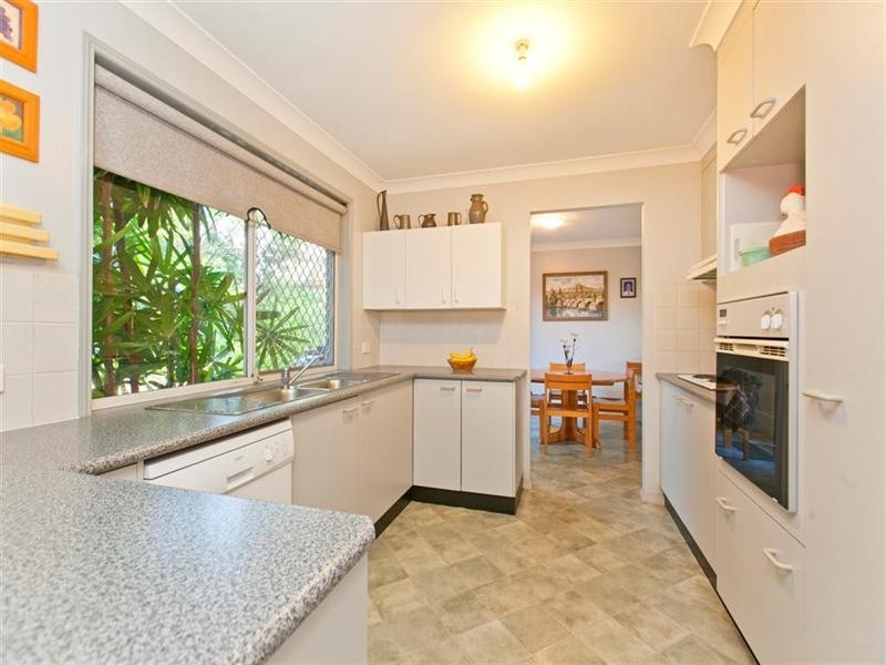 10 Lapidus Street, Birkdale QLD 4159