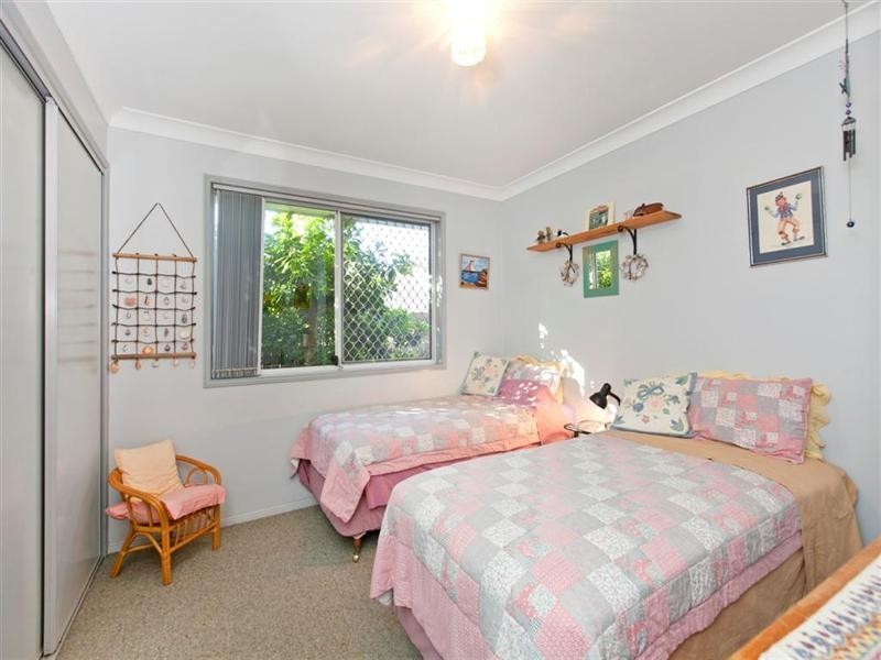 10 Lapidus Street, Birkdale QLD 4159