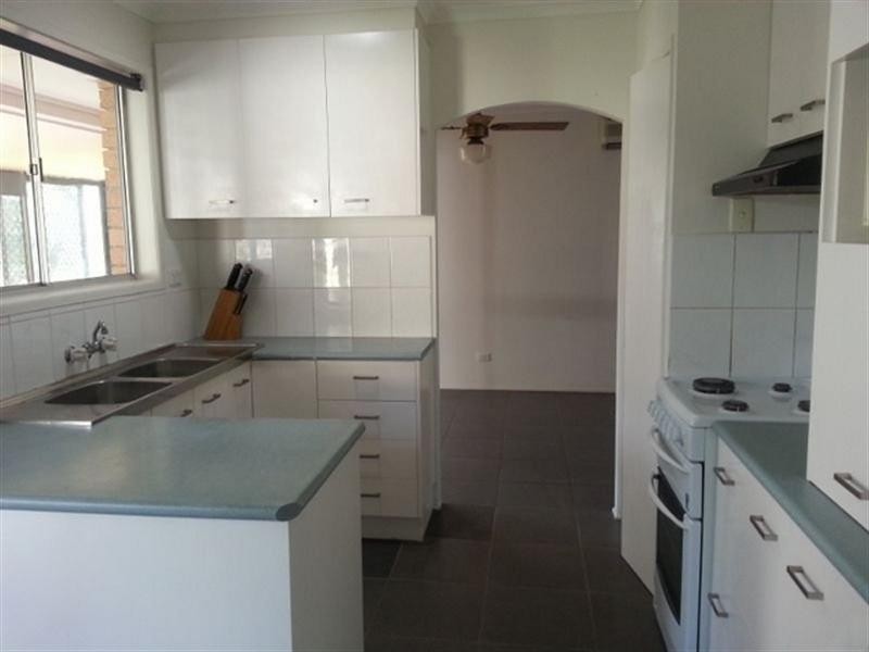 100 VALANTINE Road, Birkdale QLD 4159