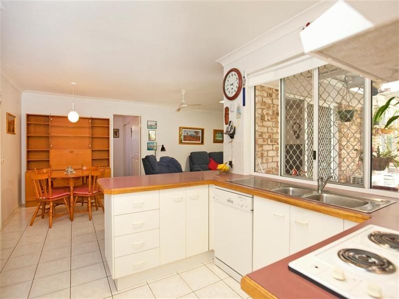 5 Bauhinia Street, Birkdale QLD 4159