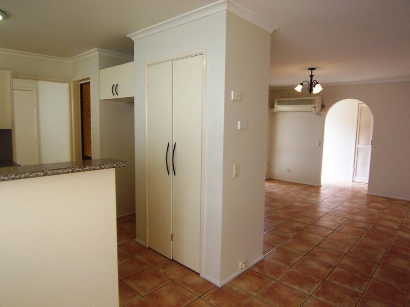 6 Hilarie Avenue, Springwood QLD 4127