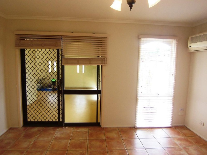 6 Hilarie Avenue, Springwood QLD 4127