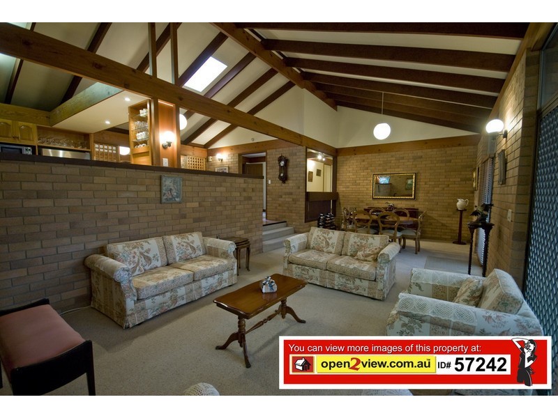 84 Dennis Road, Springwood QLD 4127