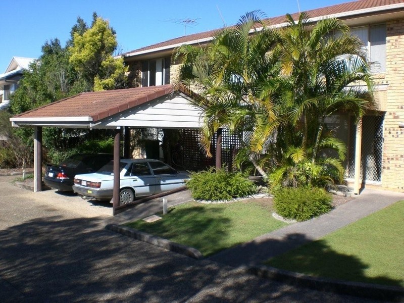 4/2 Tingi Avenue, Tanah Merah QLD 4128