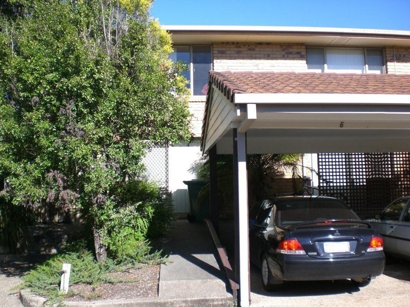 4/2 Tingi Avenue, Tanah Merah QLD 4128