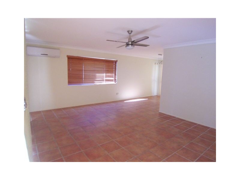 1 Wilmington Court, Springwood QLD 4127