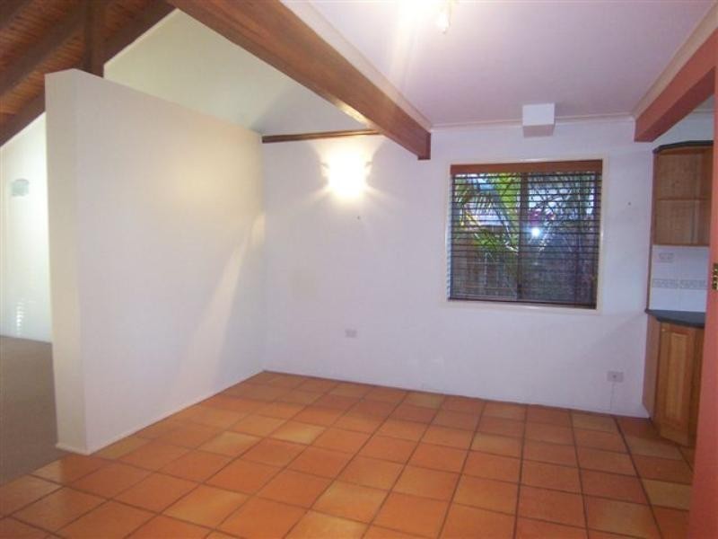 64 Coleman Crescent, Springwood QLD 4127