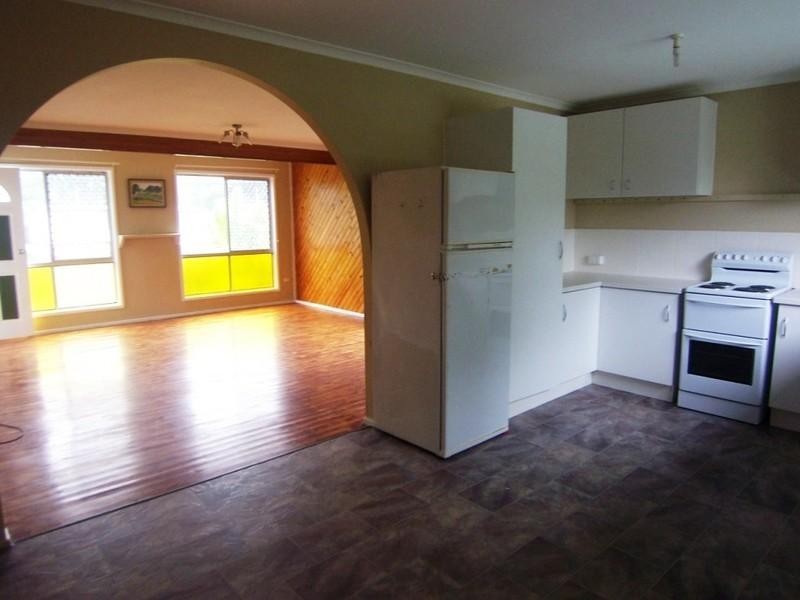 53 Aquarius Drive, Kingston QLD 4114