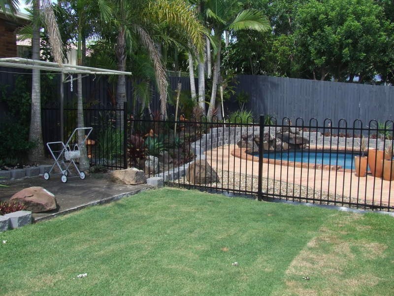 68 Brentwood Drive, Daisy Hill QLD 4127