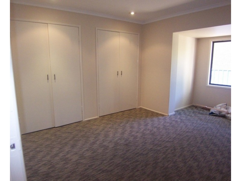 21 Village Drive, Daisy Hill QLD 4127