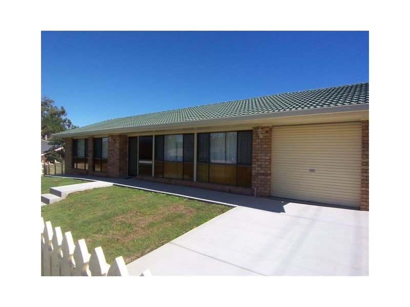 30 Village Drive, Daisy Hill QLD 4127