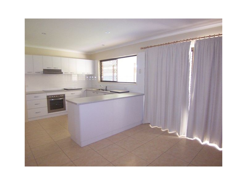 30 Village Drive, Daisy Hill QLD 4127