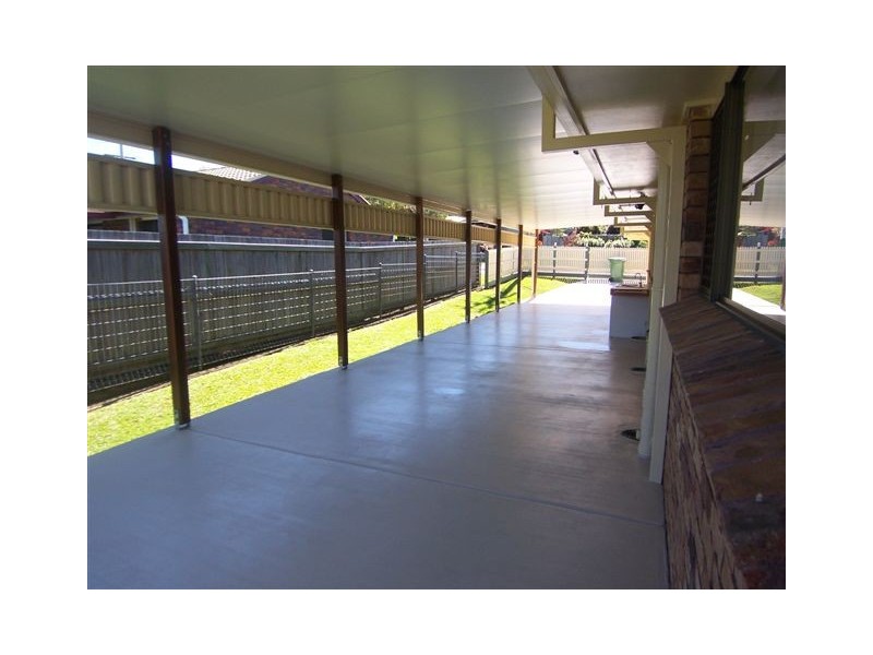 30 Village Drive, Daisy Hill QLD 4127