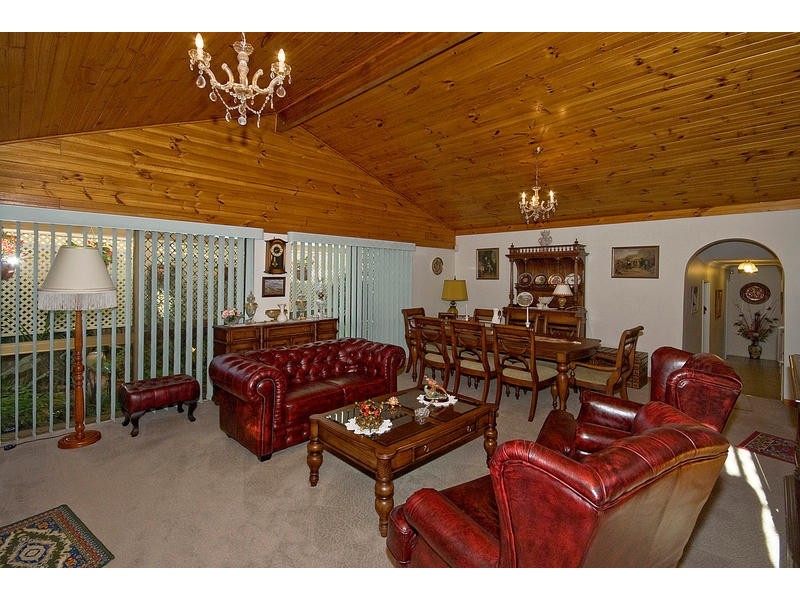 3 Jemalong Court, Springwood QLD 4127