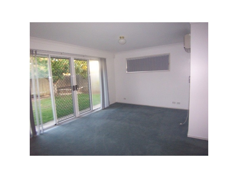 4 Kleber Place, Meadowbrook QLD 4131