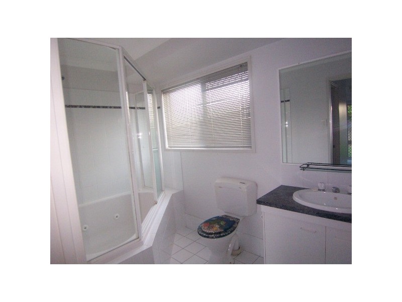 4 Kleber Place, Meadowbrook QLD 4131
