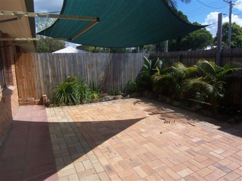 2/33 Clare Road,, Kingston QLD 4114