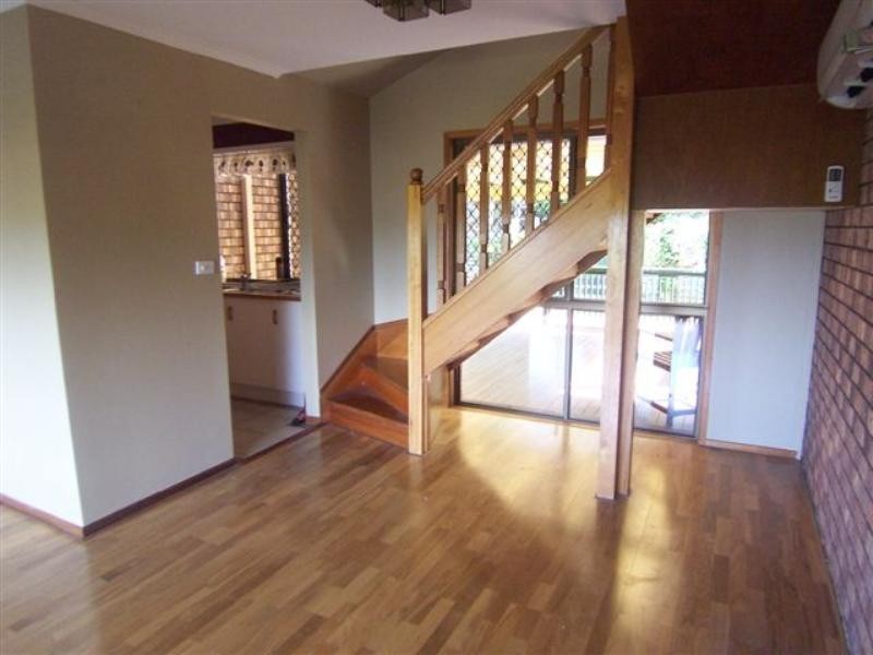 44 Deloraine Drive, Springwood QLD 4127