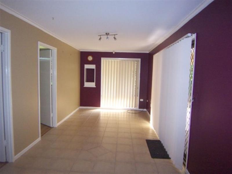 44 Deloraine Drive, Springwood QLD 4127