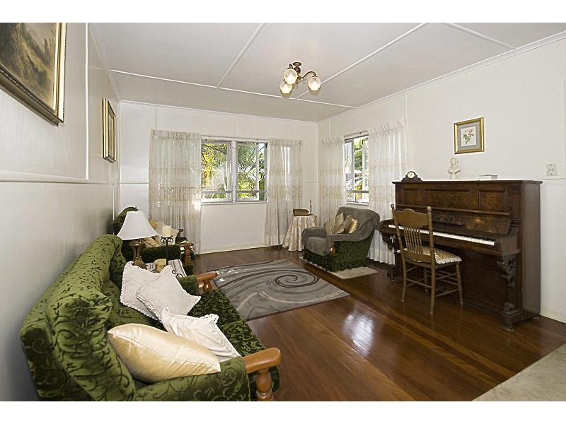 26 Springlands Drive, Slacks Creek QLD 4127