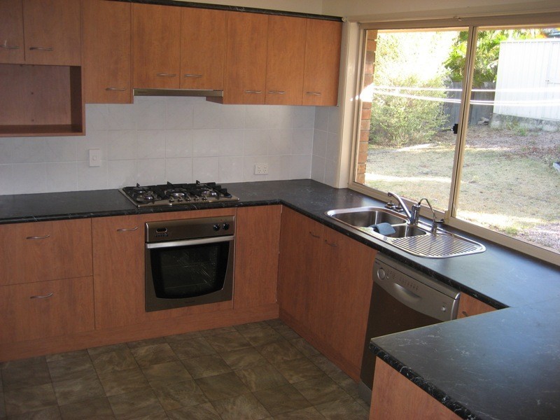 8 Casick Place, Edens Landing QLD 4207