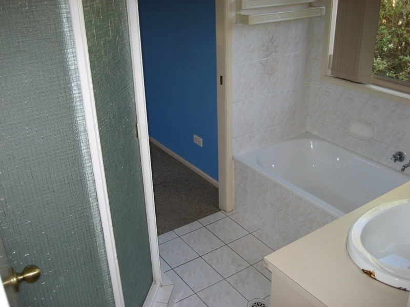 8 Casick Place, Edens Landing QLD 4207