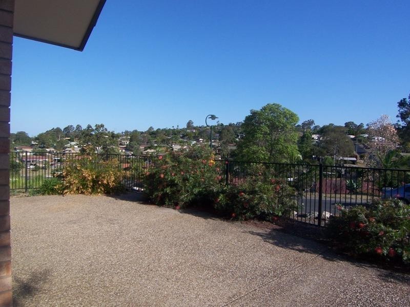 61 Grove Road, Edens Landing QLD 4207