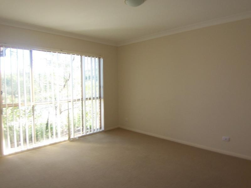 61 Grove Road, Edens Landing QLD 4207