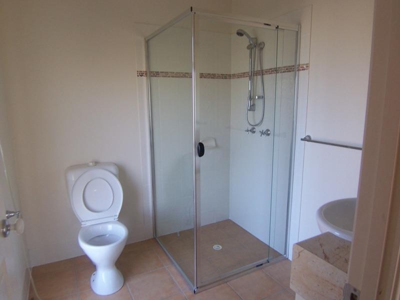 61 Grove Road, Edens Landing QLD 4207